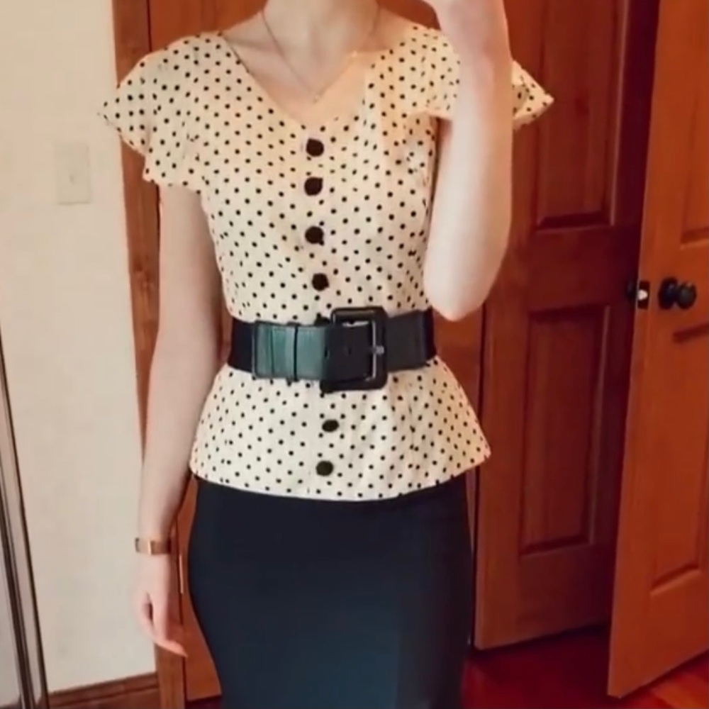 Unique Vintage 1940s Style Dress